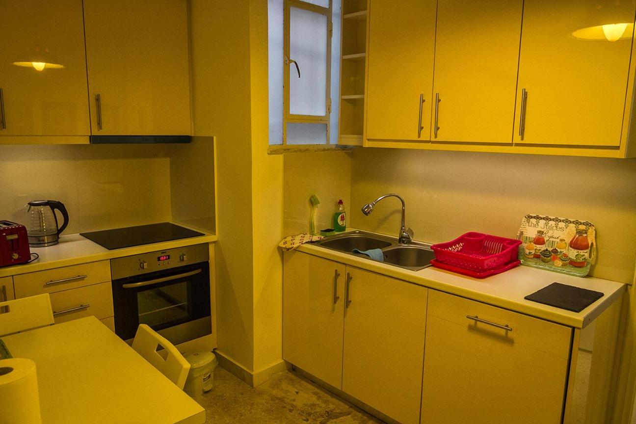 Apartment In The Heart Of The City Atenas Exterior foto